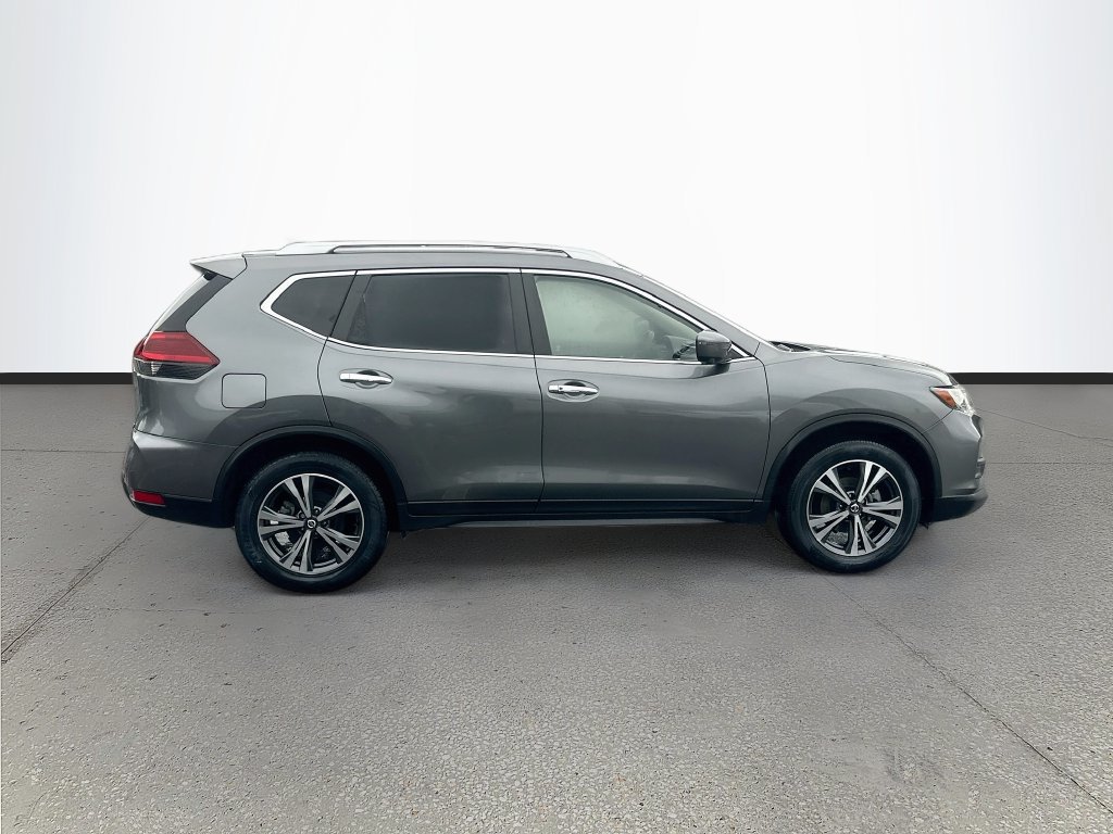 Used 2019 Nissan Rogue SV w/ Premium Package FWD image 8
