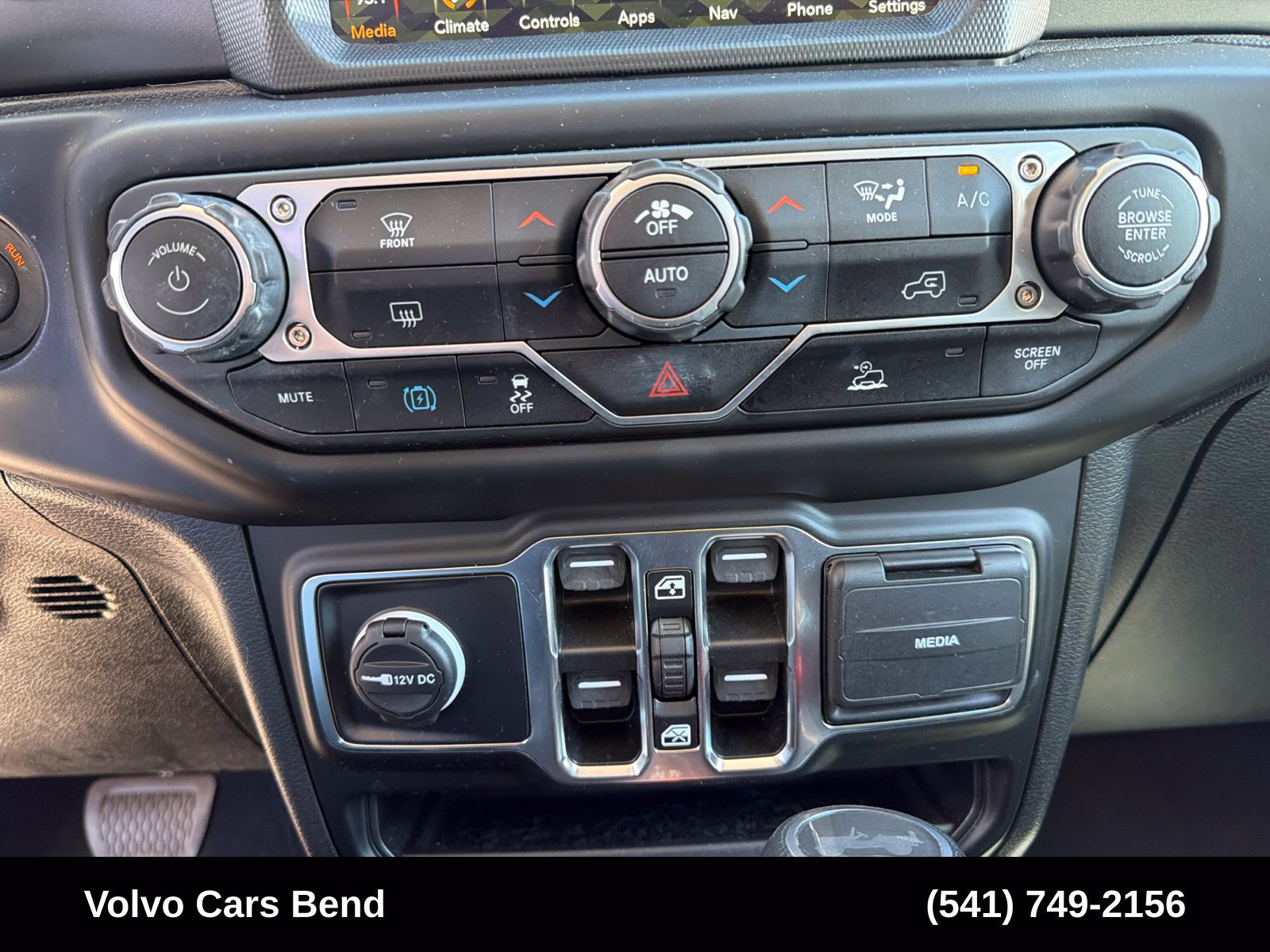 Used 2023 Jeep Wrangler Unlimited w/ 8.4" Radio Group AWD/4WD image 15