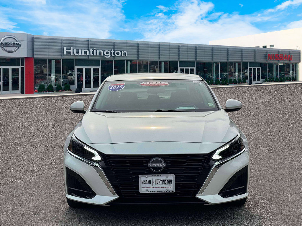 Certified 2025 Nissan Altima 2.5 SL FWD image 2