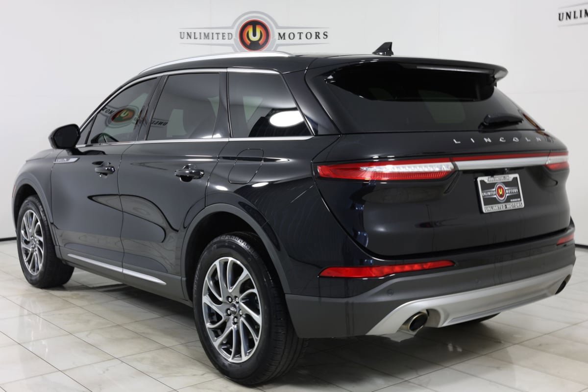 Used 2022 Lincoln Corsair FWD w/ Equipment Group 101A image 4