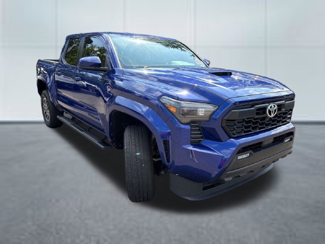 Used 2025 Toyota Tacoma TRD Sport AWD/4WD image 5