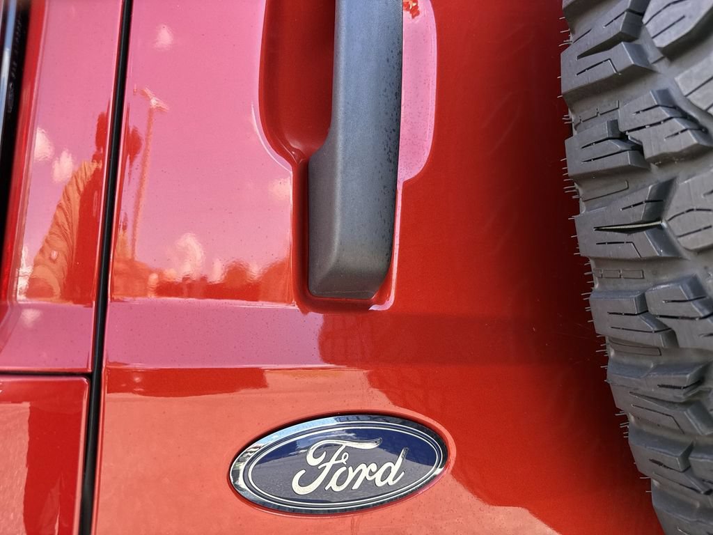 Used 2022 Ford Bronco Badlands AWD/4WD image 5