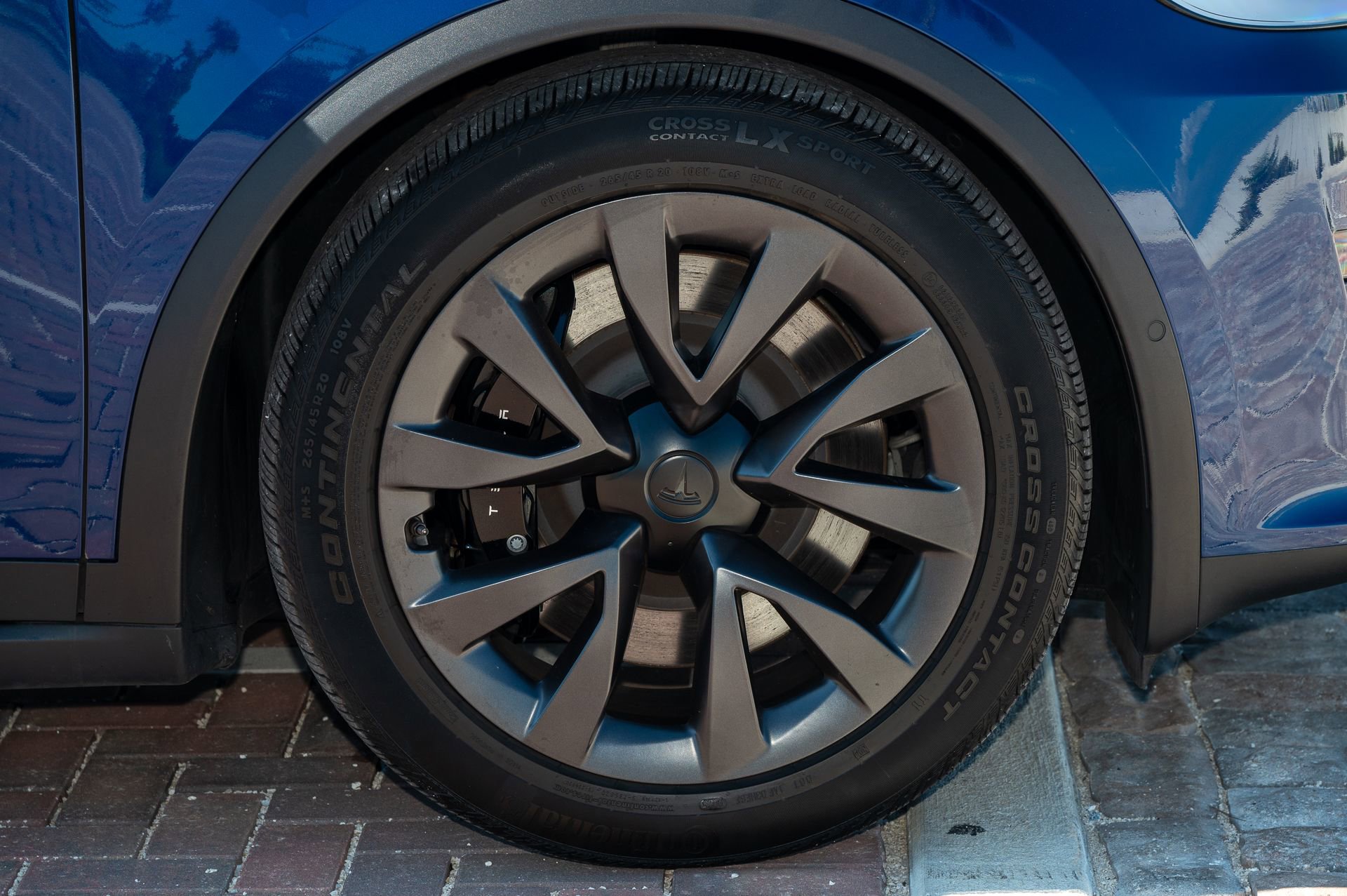 Used 2022 Tesla Model X Long Range image 36