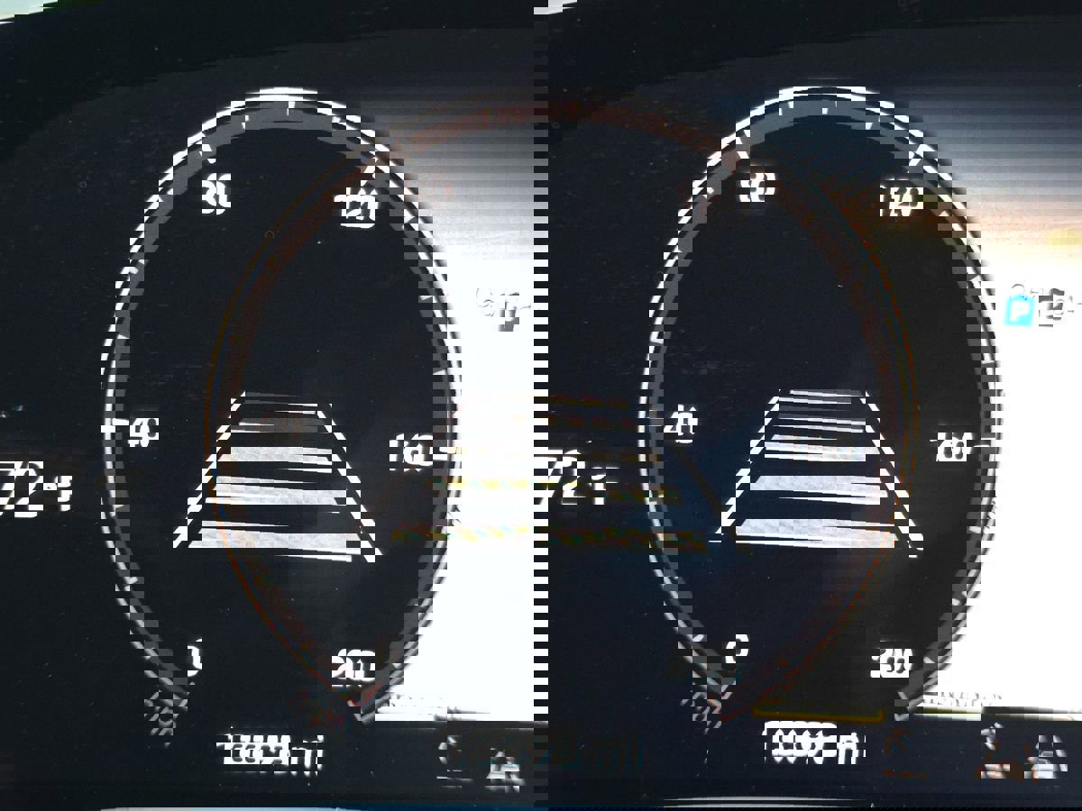 Used 2023 Porsche Taycan image 31