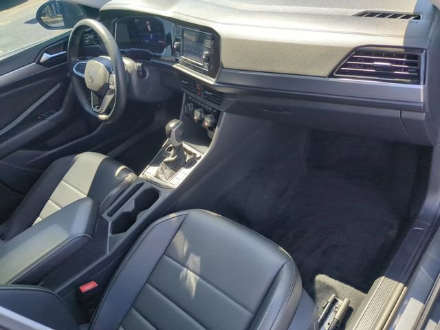 Used 2022 Volkswagen Jetta SE image 14