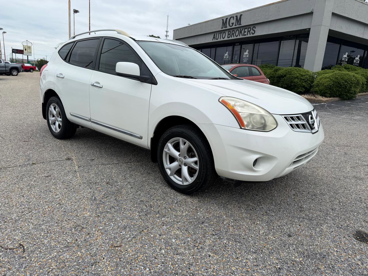 Used 2011 Nissan Rogue SV FWD image 25
