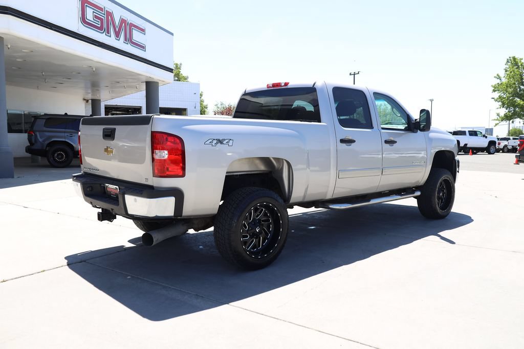 Used 2007 Chevrolet Silverado 2500 LT w/ 1LT Convenience Package AWD/4WD image 6