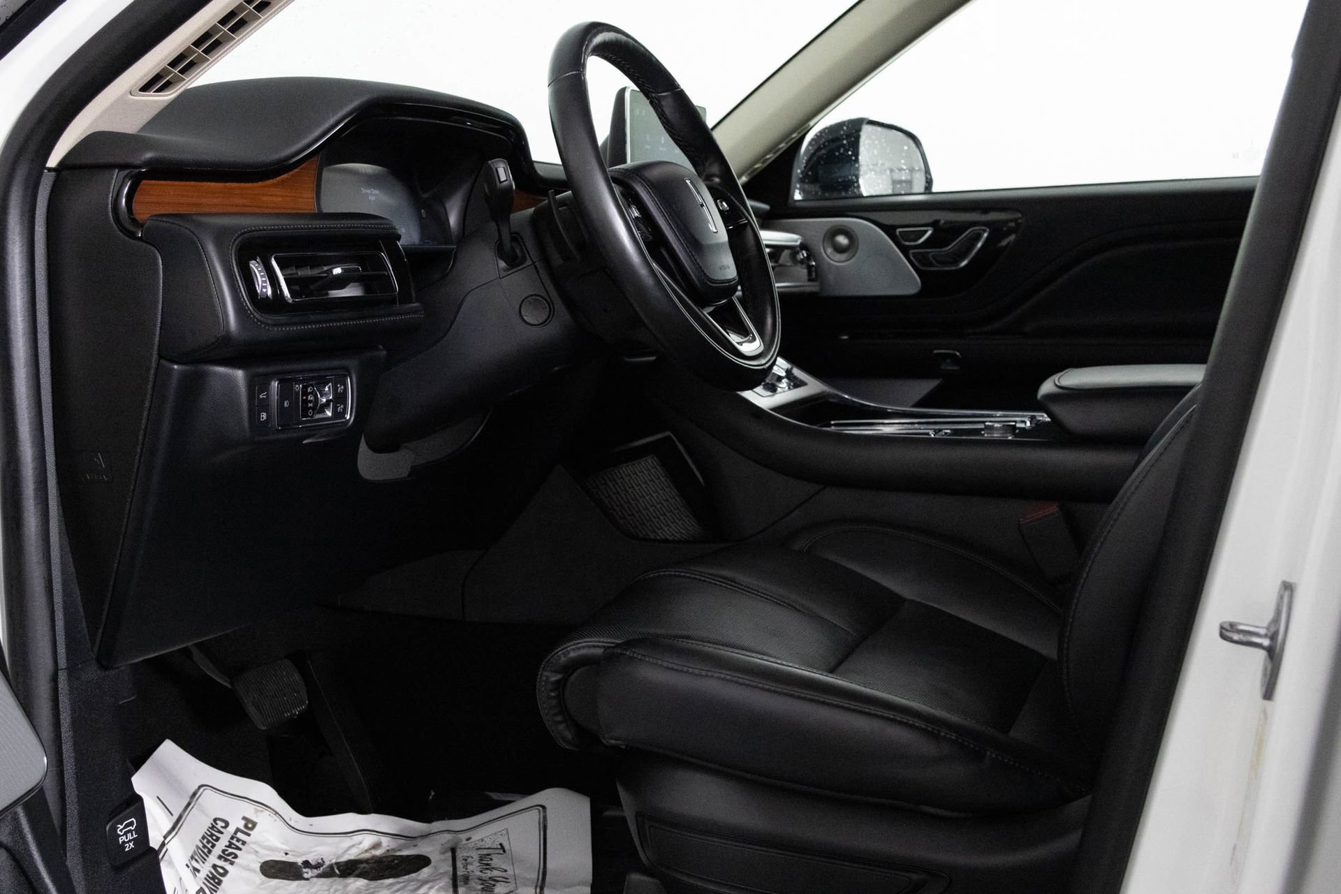 Used 2021 Lincoln Aviator Grand Touring w/ Equipment Group 302A AWD/4WD image 16