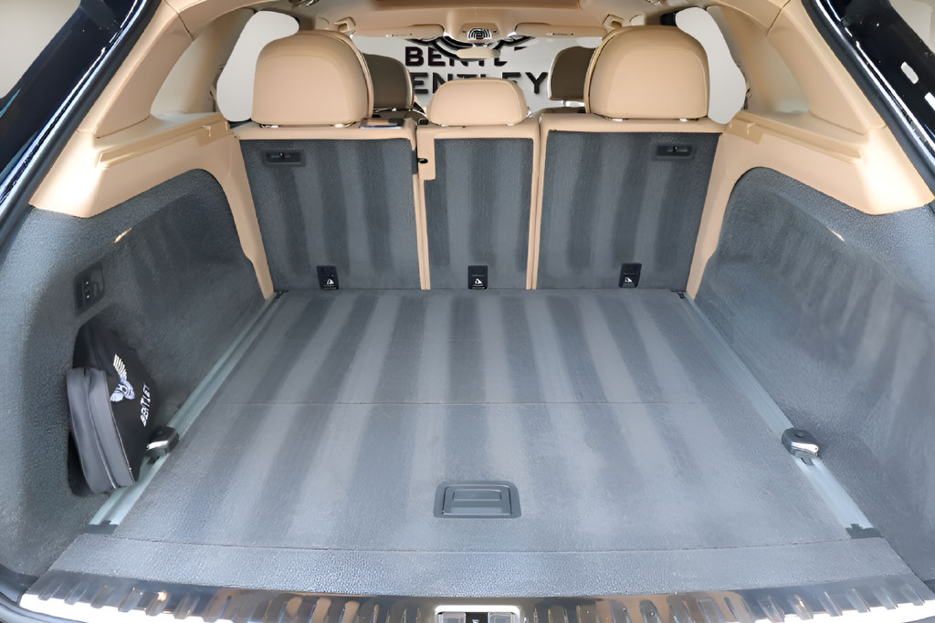 Used 2024 Bentley Bentayga Extended Wheelbase AWD/4WD image 20