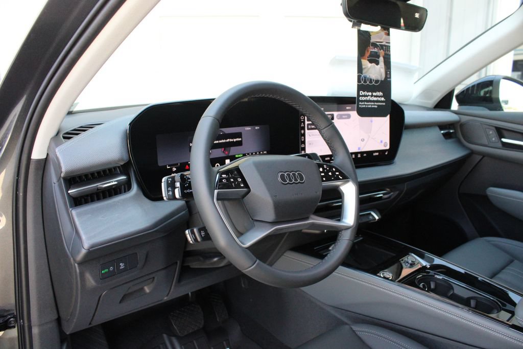 New 2026 Audi Q3 quattro 2.0T AWD/4WD image 2