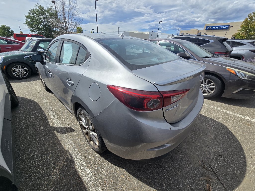 Used 2016 MAZDA MAZDA3 s Grand Touring FWD image 2