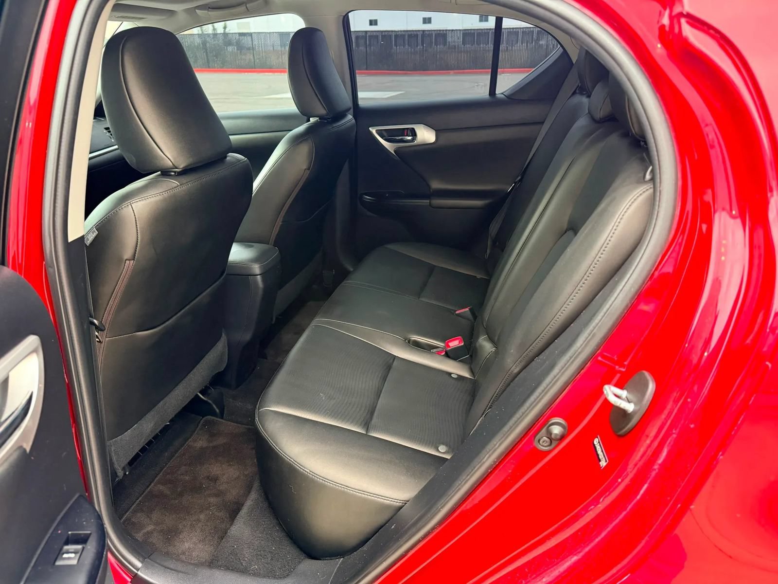 Used 2013 Lexus CT 200h w/ Premium Pkg w/Backup Camera FWD image 10
