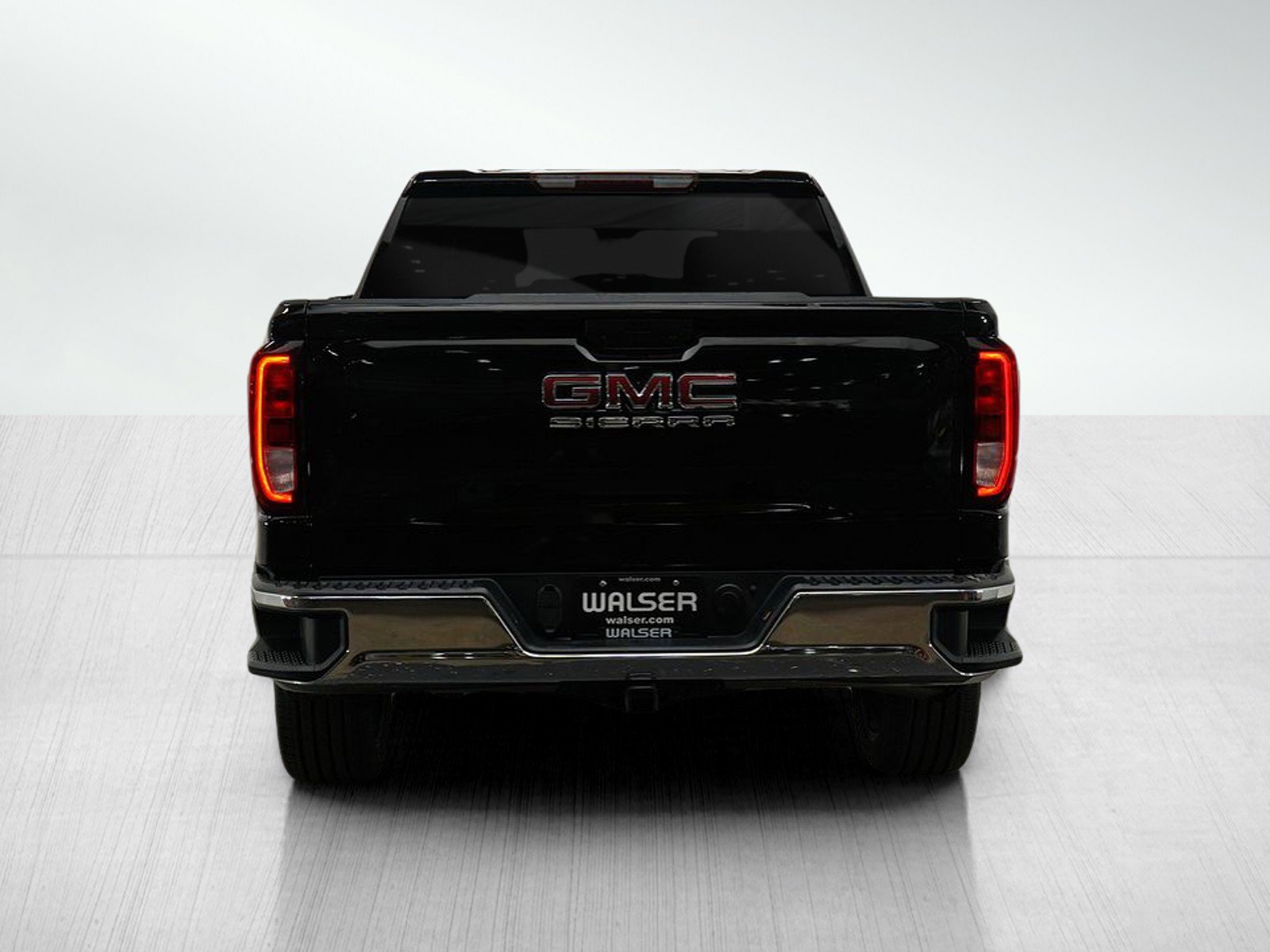 Used 2019 GMC Sierra 1500 SLE image 4