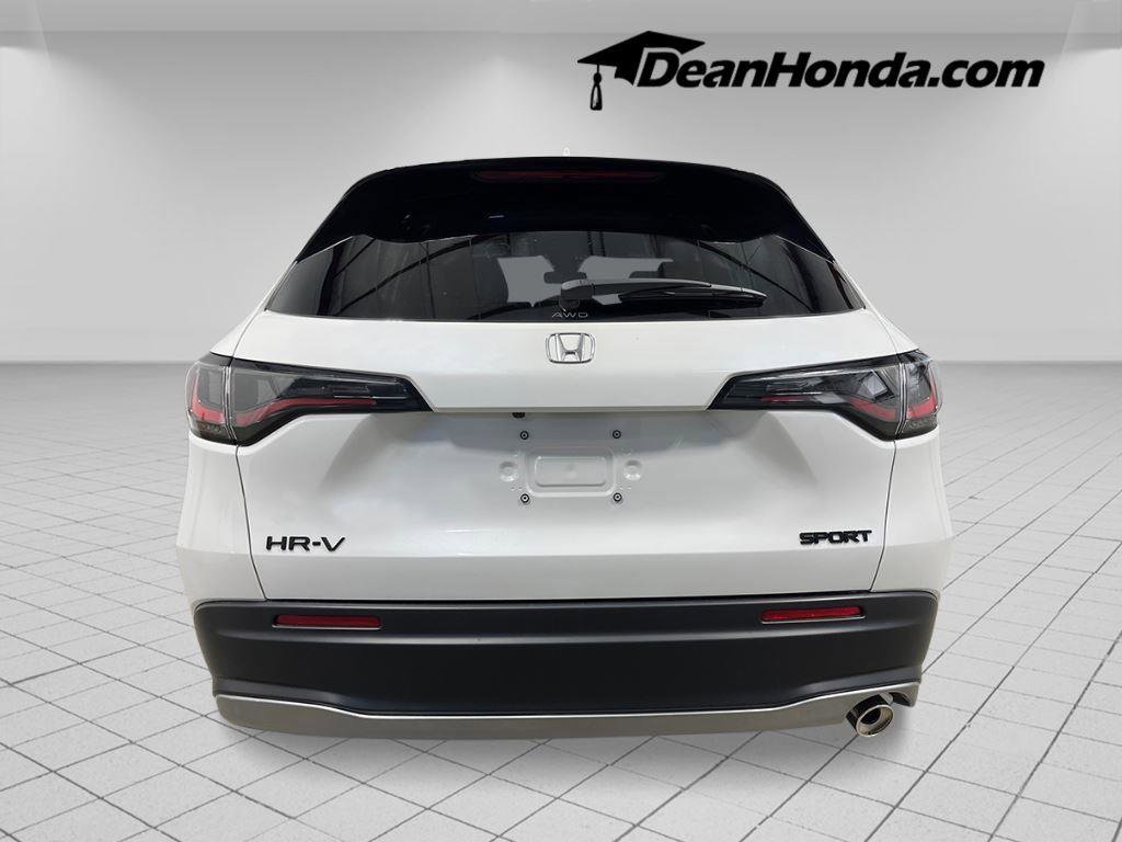 New 2026 Honda HR-V Sport image 4