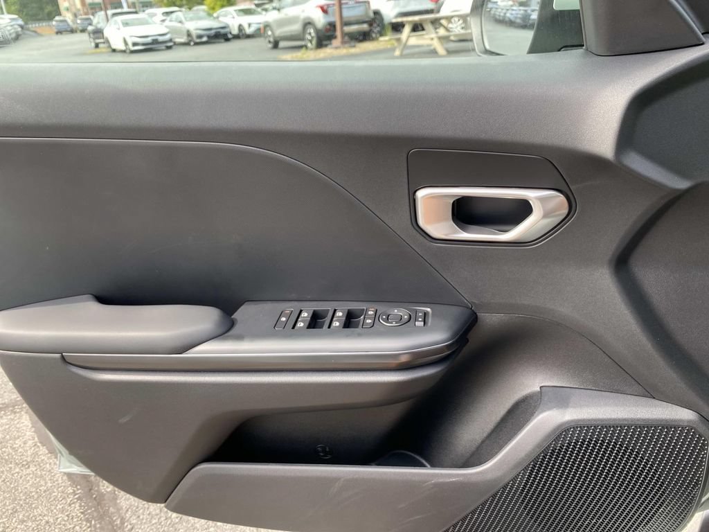 New 2026 Kia K4 FWD image 14