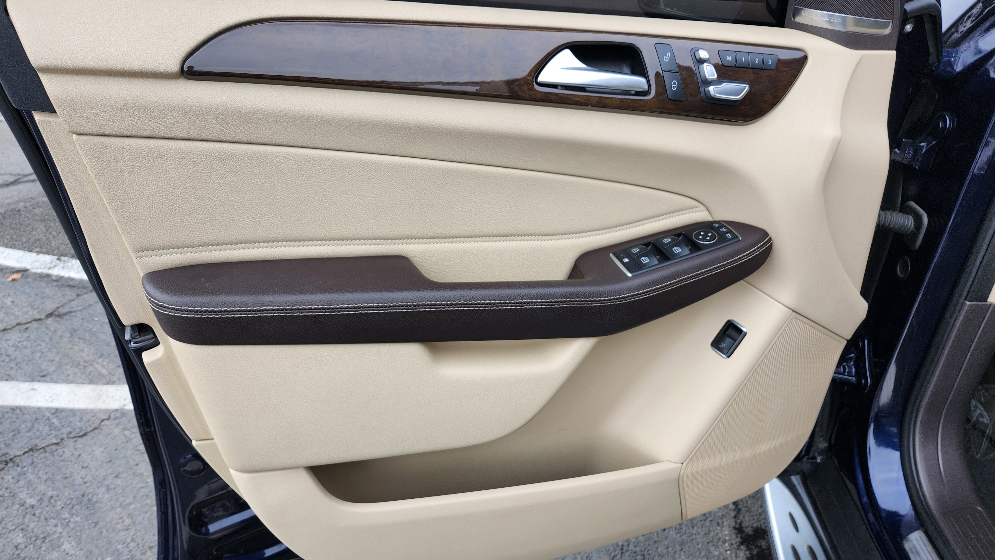 Used 2017 Mercedes-Benz GLE 350 4MATIC w/ Premium 1 Package image 30