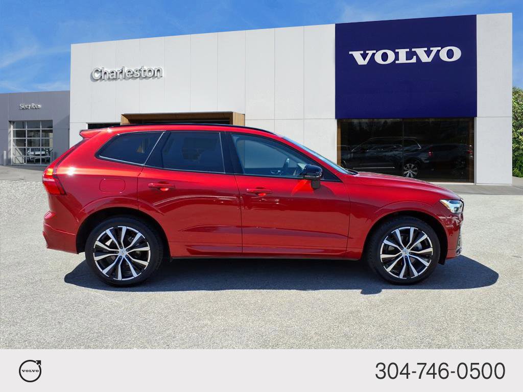 Used 2024 Volvo XC60 B5 Ultimate w/ Climate Package AWD/4WD image 2