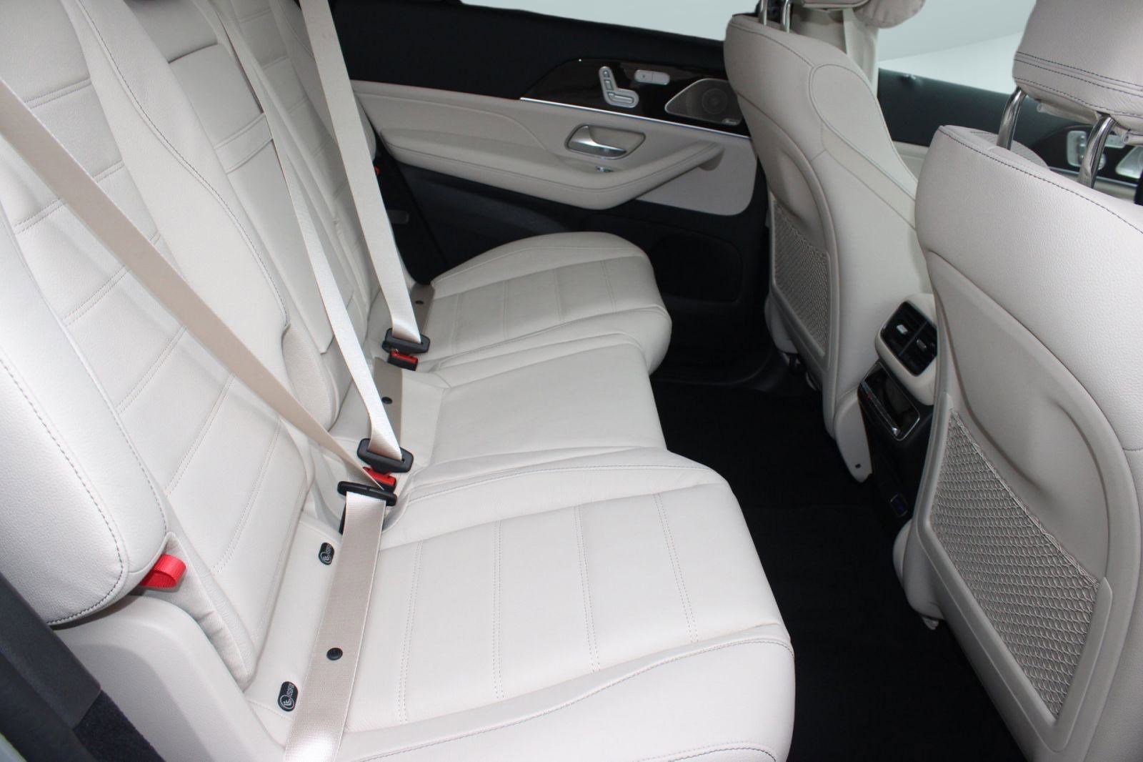 New 2026 Mercedes-Benz GLS 450 4MATIC image 35
