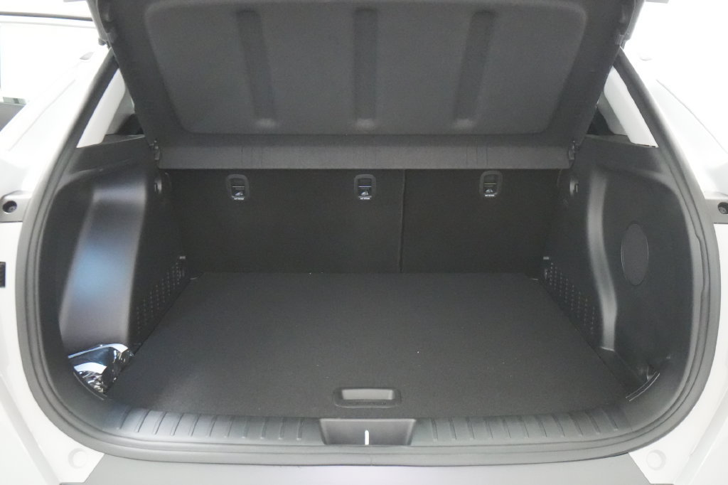 New 2026 Hyundai Kona Limited FWD image 21