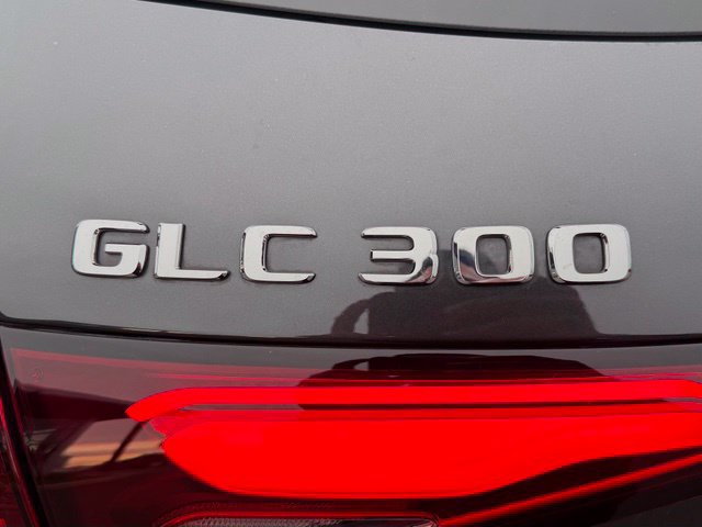 Used 2024 Mercedes-Benz GLC 300 4MATIC image 9