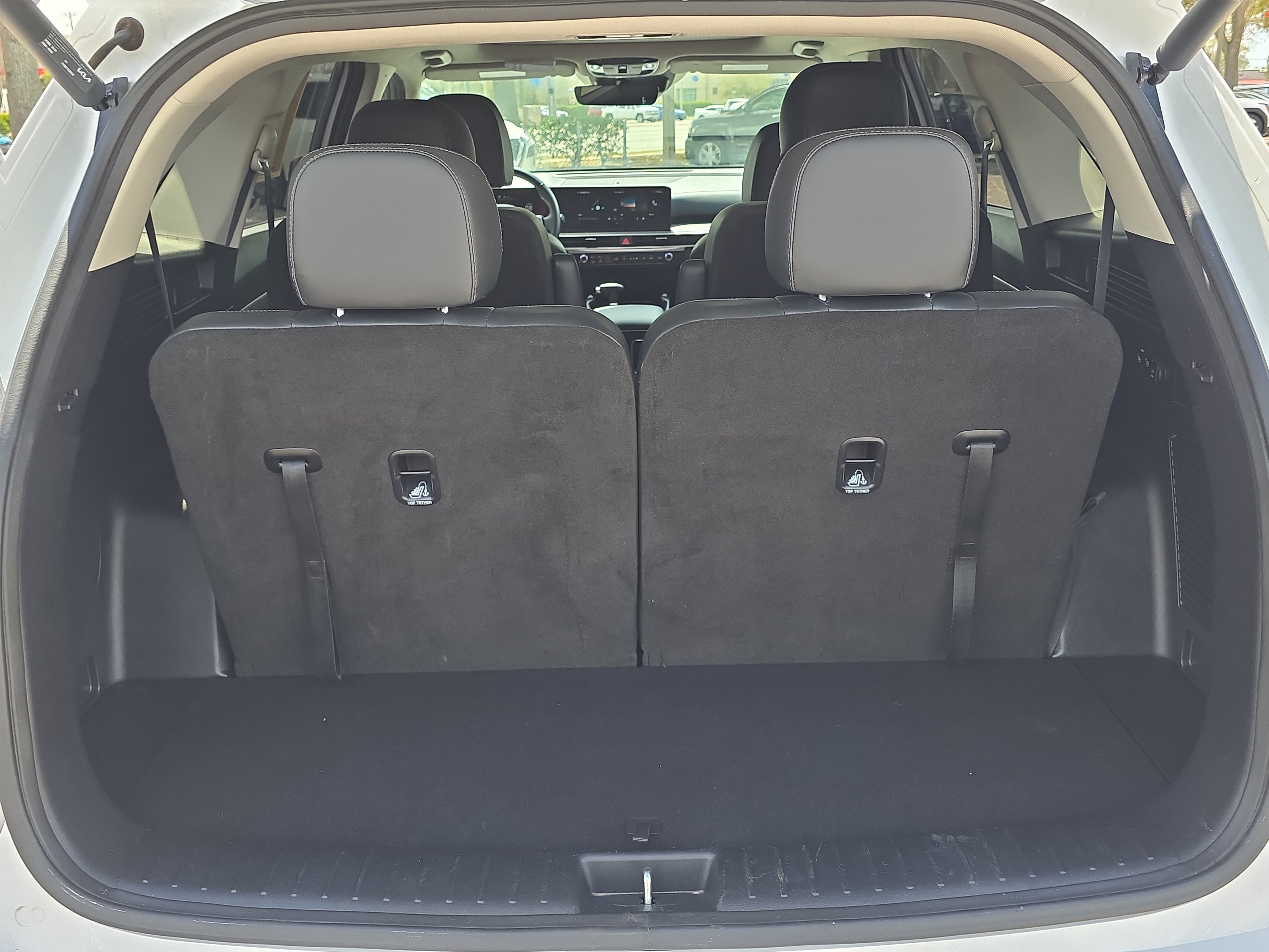 Used 2025 Kia Sorento EX w/ Panoramic Sunroof Package image 10