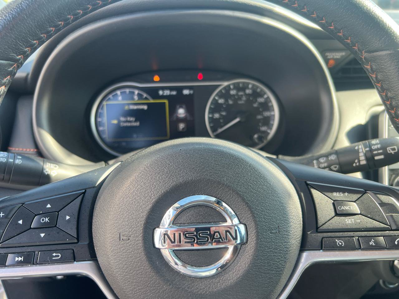 Used 2020 Nissan Kicks SR FWD image 17