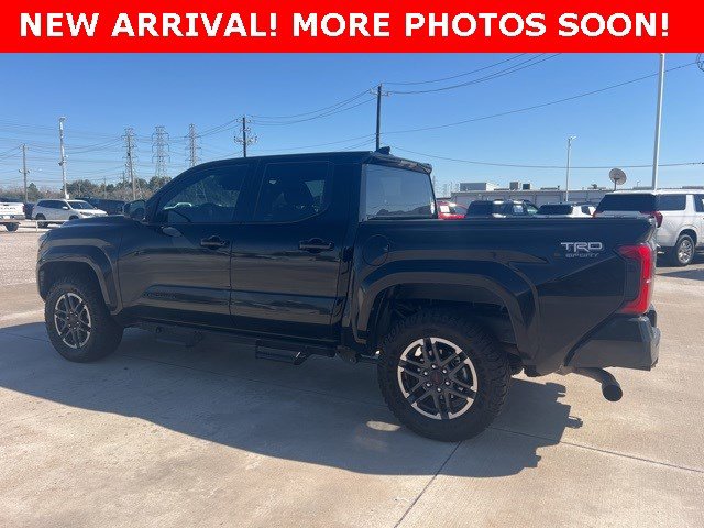 Used 2025 Toyota Tacoma TRD Sport image 5
