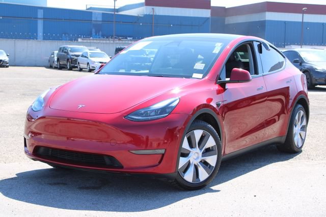 Used 2024 Tesla Model Y Long Range AWD/4WD image 8