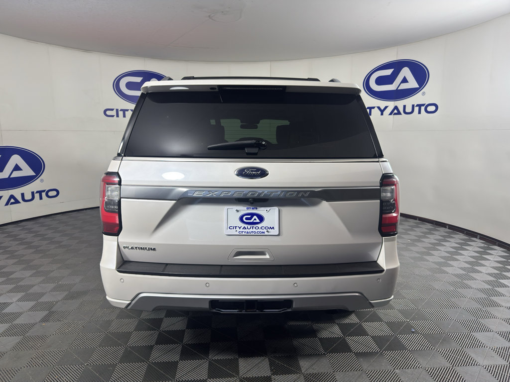 Used 2018 Ford Expedition Platinum AWD/4WD image 4