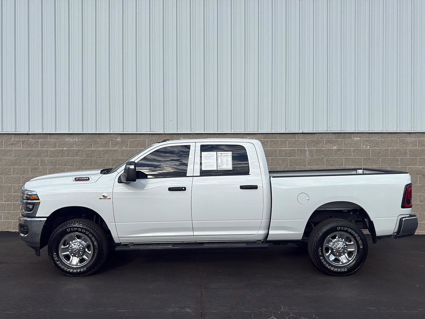 Used 2025 RAM 2500 Tradesman AWD/4WD image 34