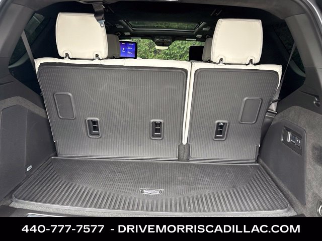 Certified 2025 Cadillac Escalade Sport Platinum w/ LPO, ONYX Package AWD/4WD image 6