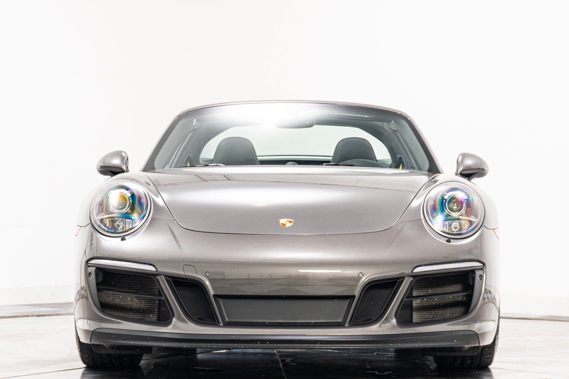Used 2018 Porsche 911 Targa 4 GTS AWD/4WD image 4