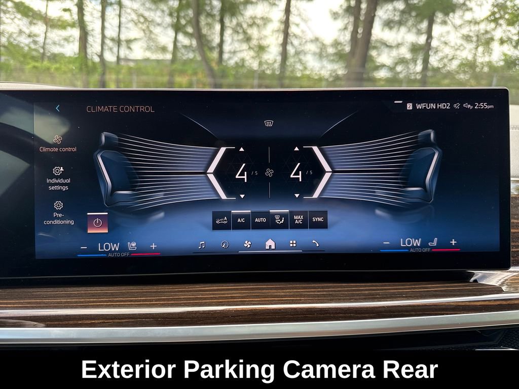 Used 2024 BMW X7 xDrive40i w/ Executive Package AWD/4WD image 22