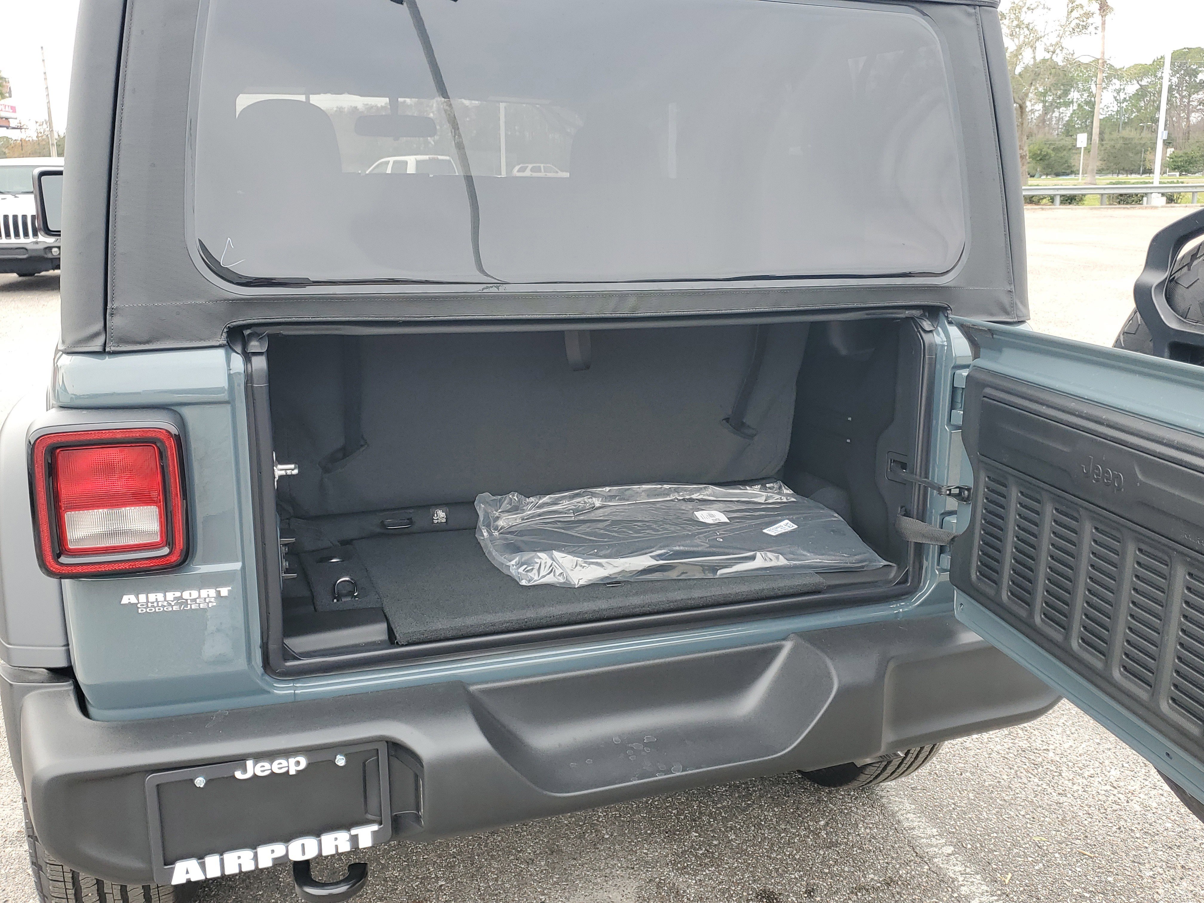 New 2026 Jeep Wrangler Sport AWD/4WD image 6