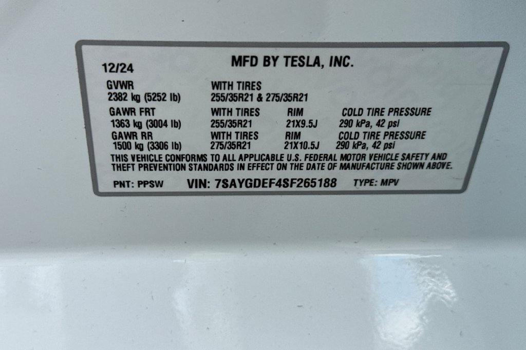 Used 2025 Tesla Model Y Performance AWD/4WD image 35