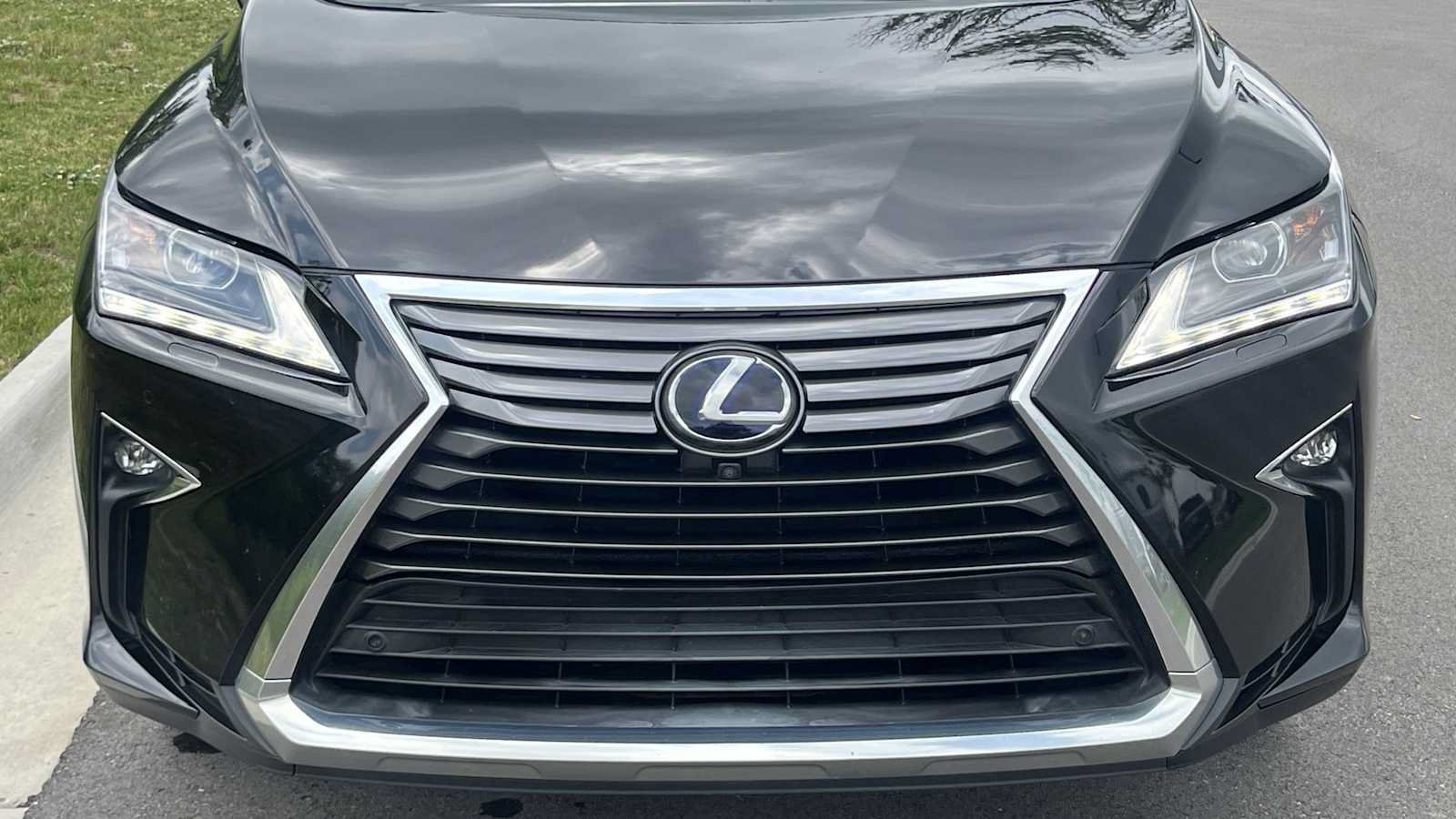 Used 2019 Lexus RX 450h AWD w/ Luxury Package image 22