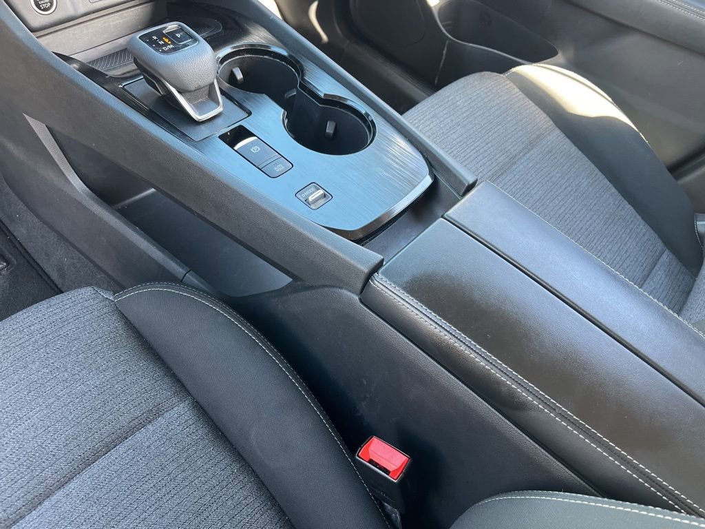 Used 2023 Nissan Rogue SV image 19