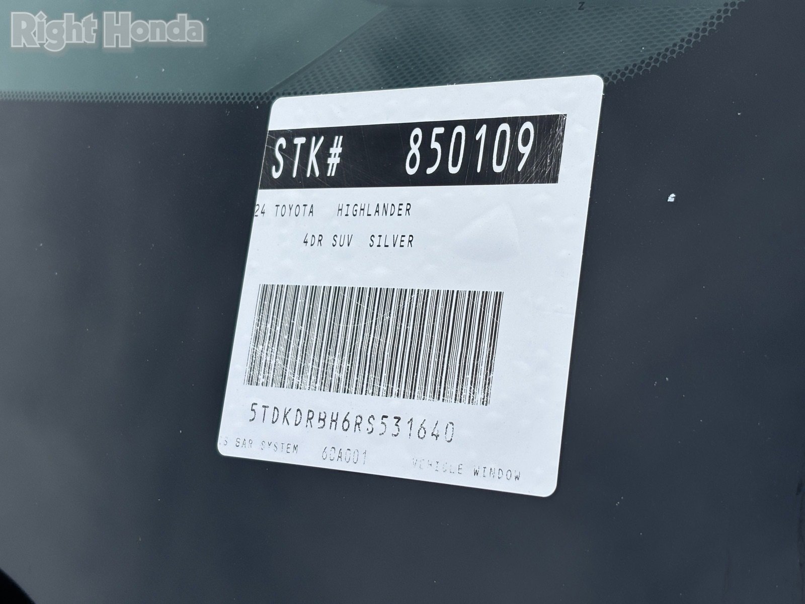 Used 2024 Toyota Highlander XLE image 27