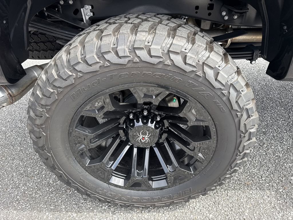 Used 2025 Ford F250 XLT w/ Black Appearance Package image 18