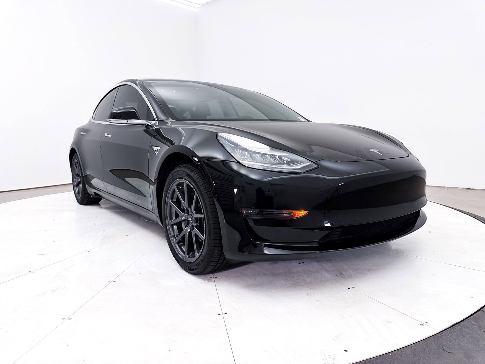 Used 2020 Tesla Model 3 Standard Range Plus RWD image 12