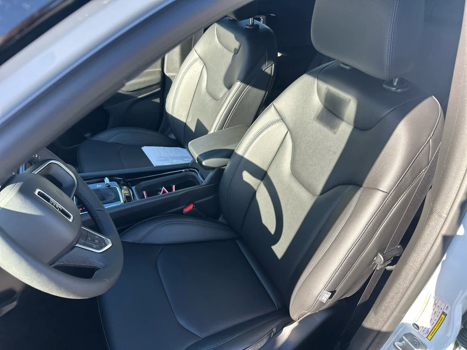 New 2026 Jeep Compass Limited image 12