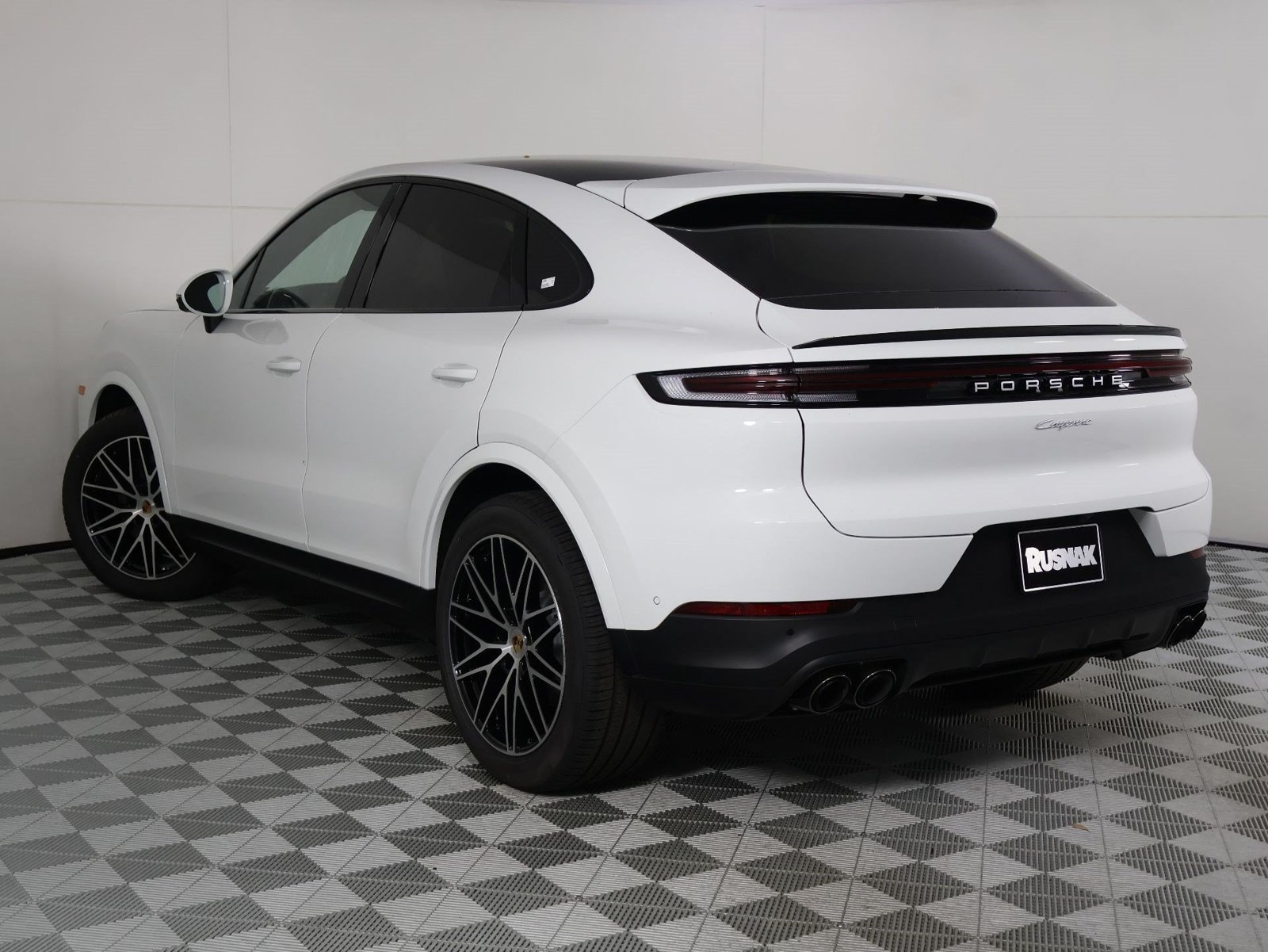 New 2026 Porsche Cayenne Coupe AWD/4WD image 3
