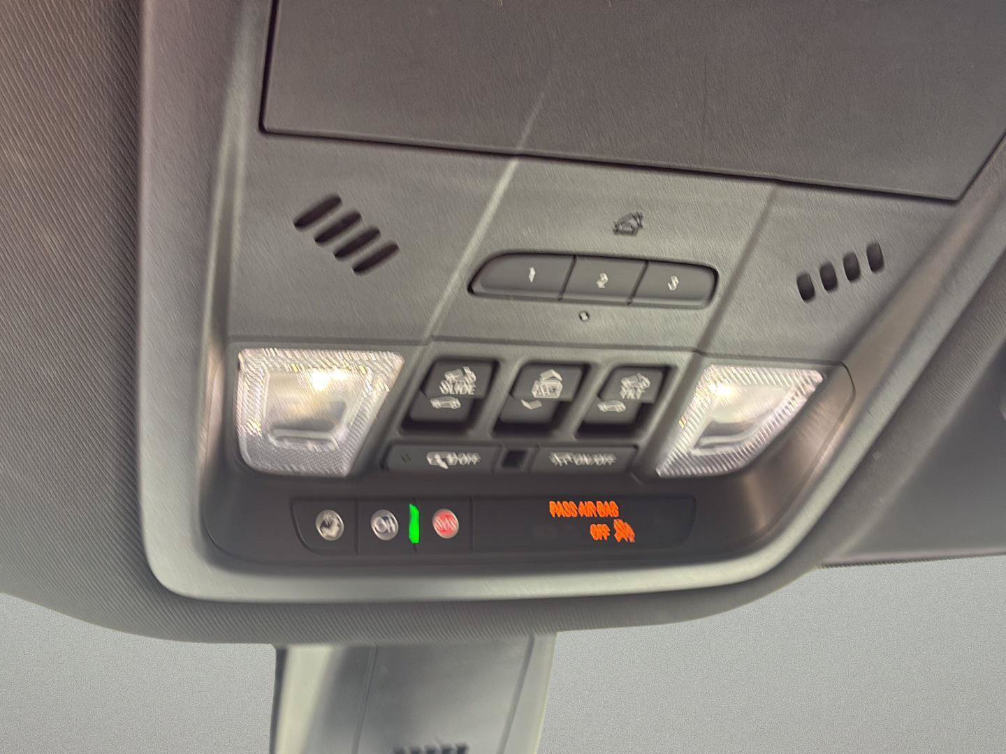 Used 2024 Buick Enclave Essence w/ Experience Buick Package FWD image 20