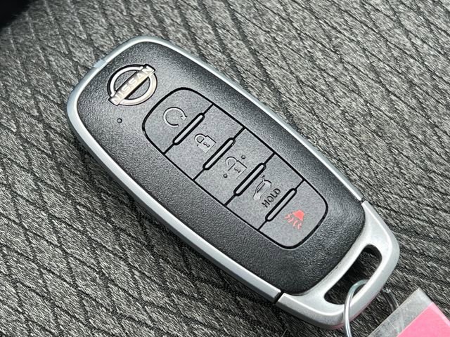 Used 2024 Nissan Rogue SV image 29