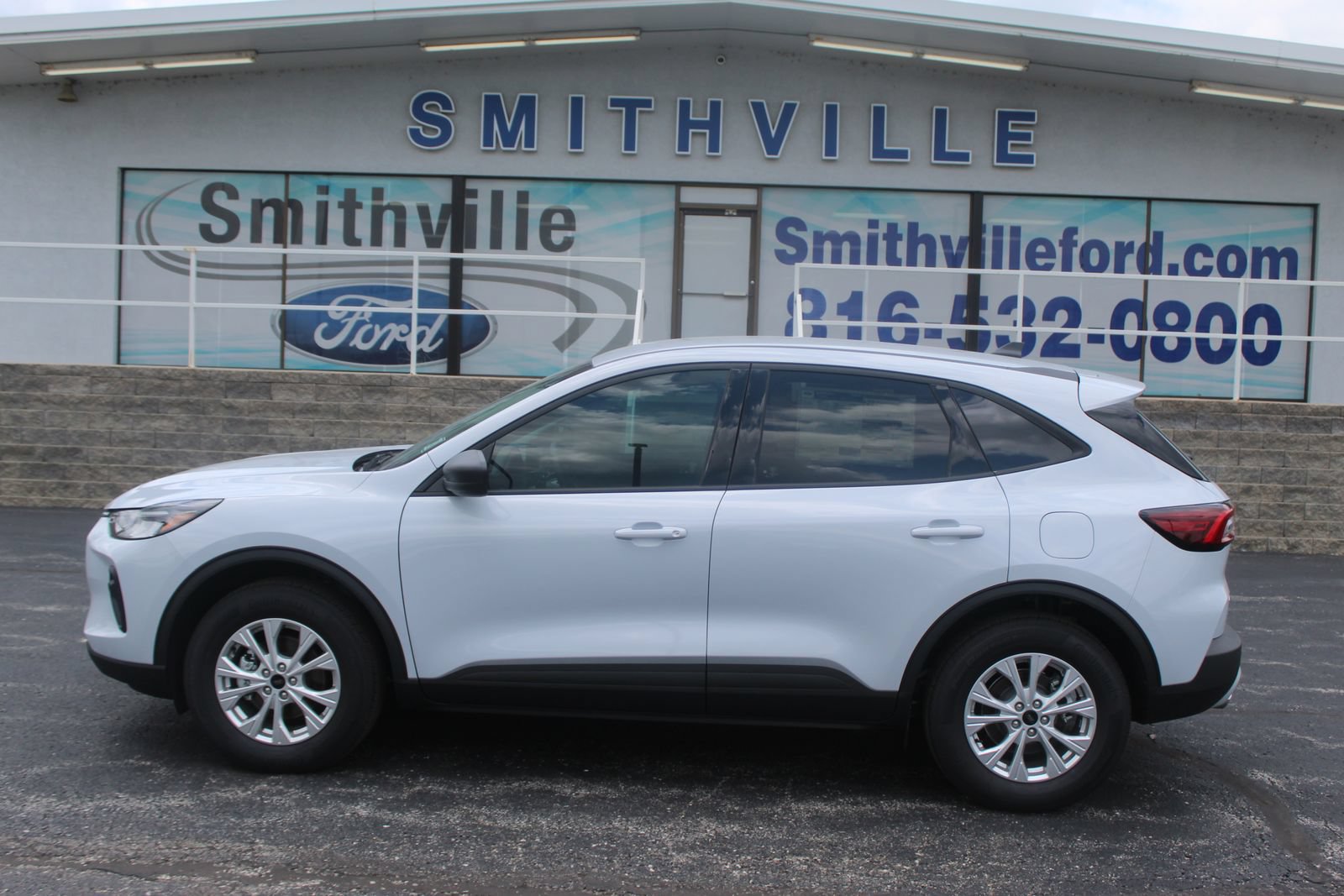 New 2026 Ford Escape Active w/ Cold Weather Package AWD/4WD image 3