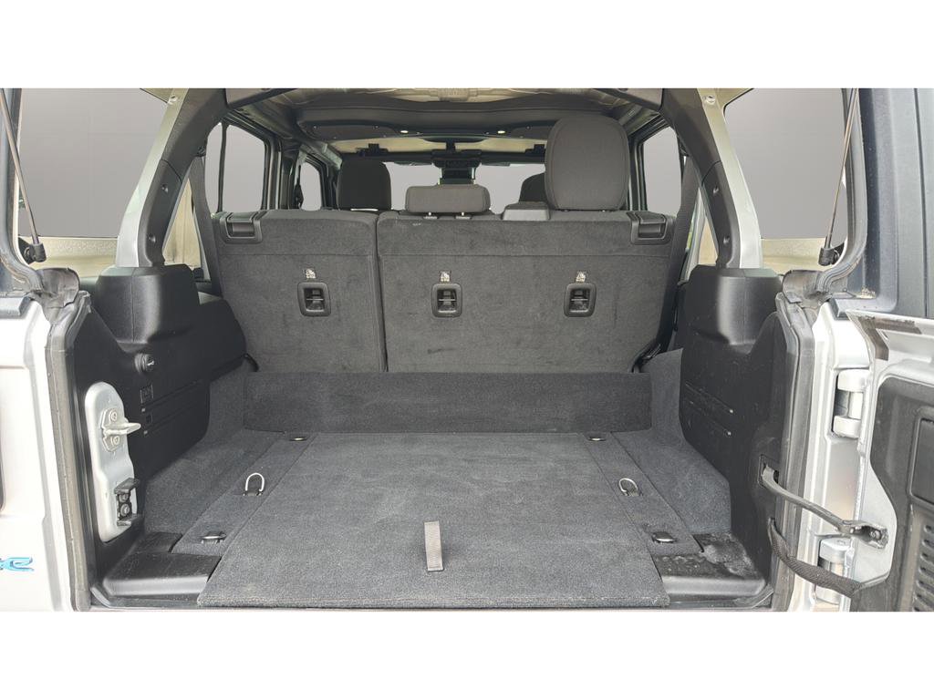 Used 2024 Jeep Wrangler Unlimited Rubicon 4xe AWD/4WD image 16