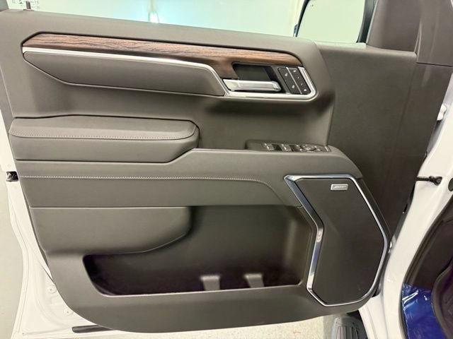 New 2026 GMC Sierra 1500 SLT w/ SLT Premium Plus Package AWD/4WD image 14