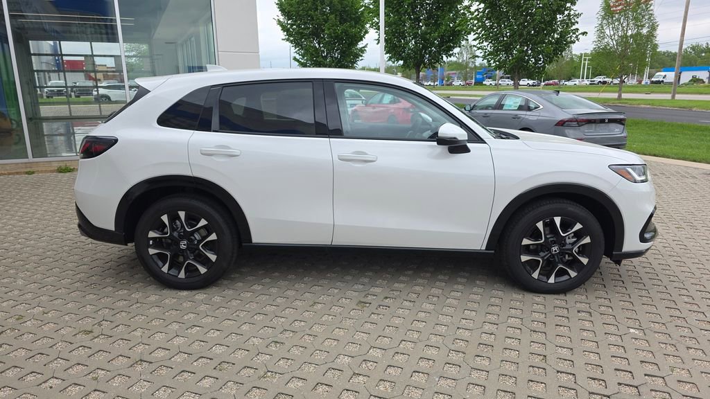 New 2026 Honda HR-V EX-L image 6