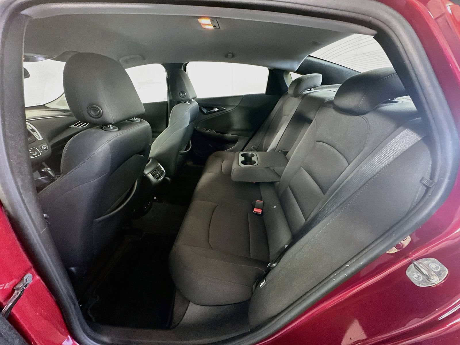 Used 2018 Chevrolet Malibu LT FWD image 22