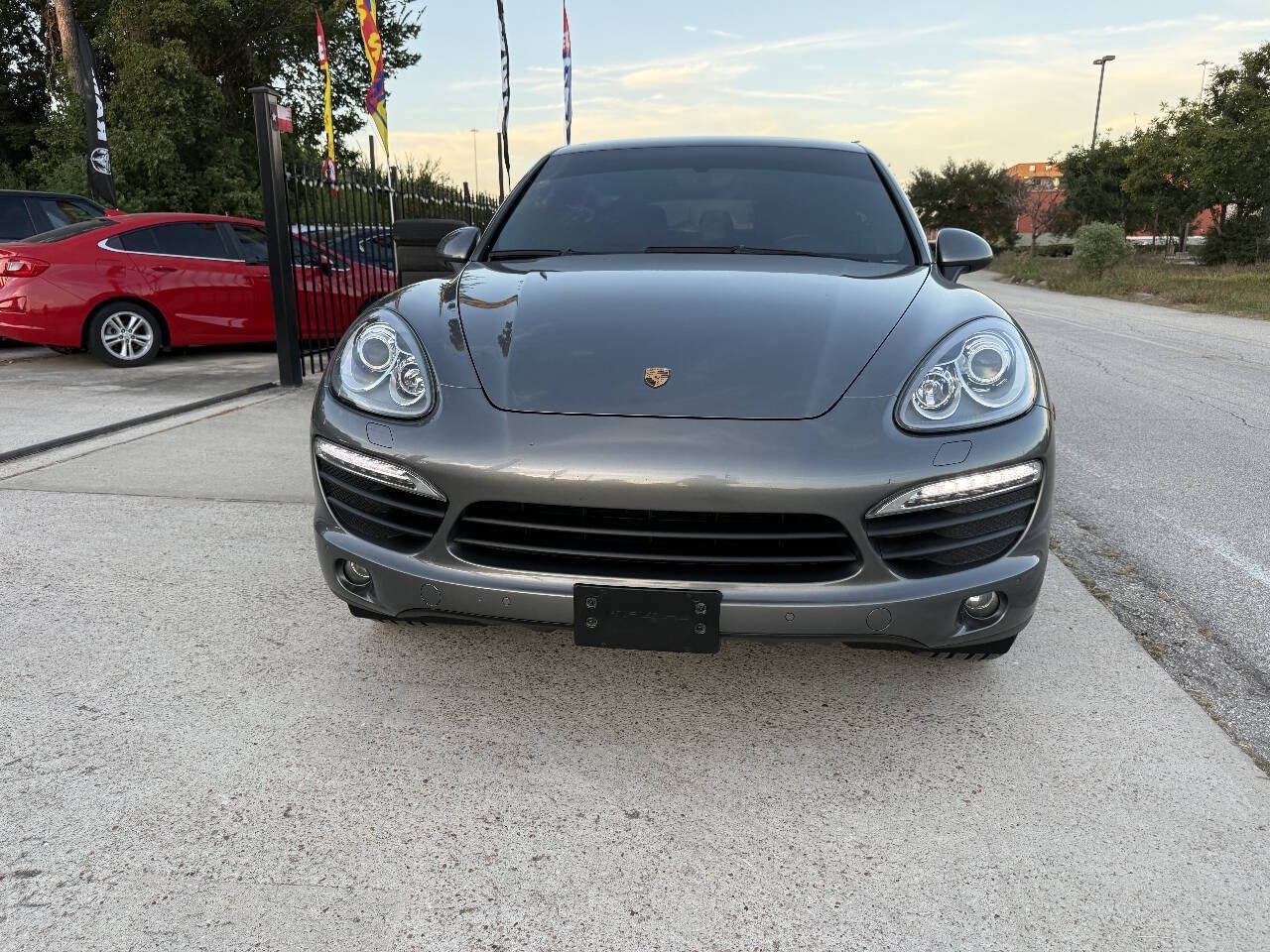 Used 2014 Porsche Cayenne S AWD/4WD image 3